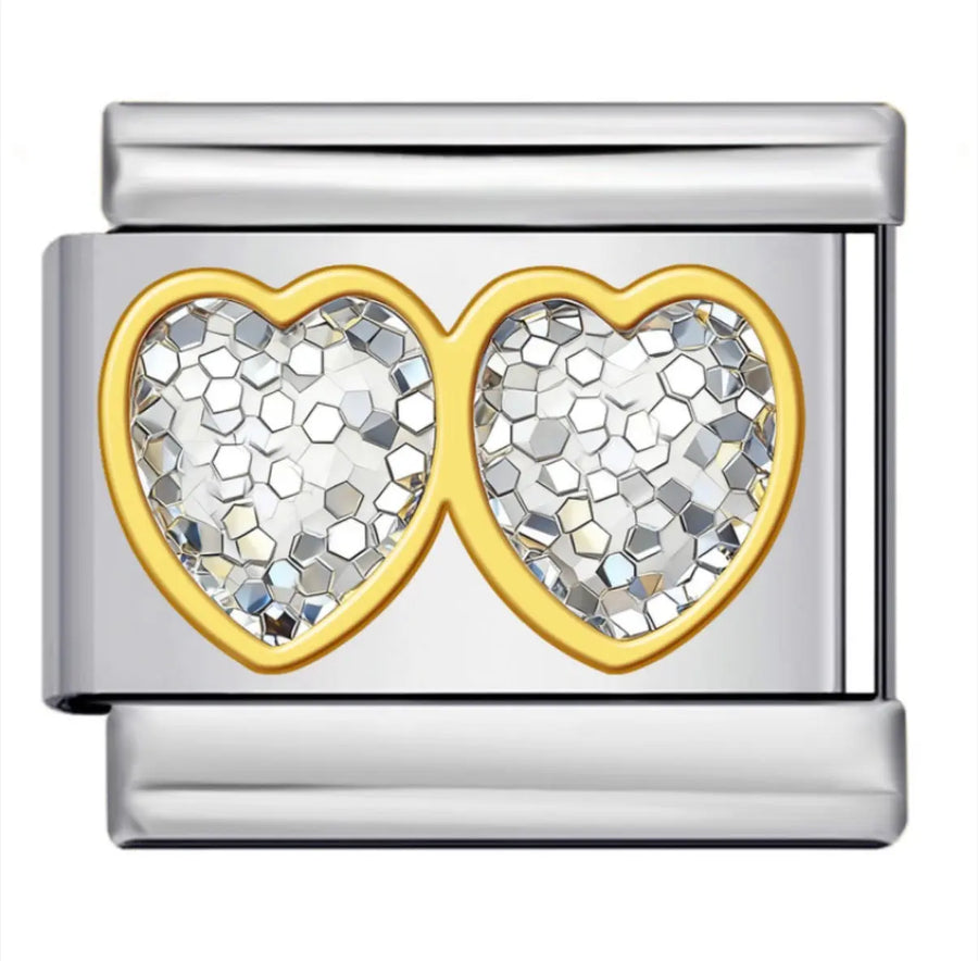 Charm double cœur à contours dorés et cristaux blanc argenté scintillants sur maillon acier inoxydable, bracelet charm italien