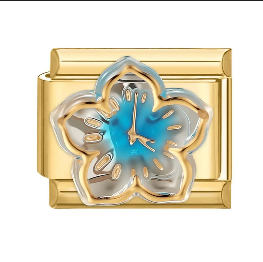 Charm fleur cinq pétales bleu turquoise et contours dorés avec horloge centrale, acier inoxydable, bracelet charm italien